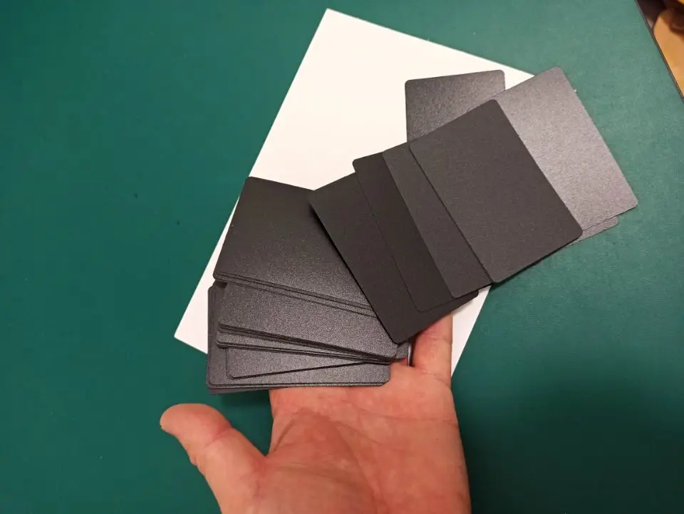 Tarjetas de presentación de plástico de acetato de PVC con acabado negro mate, grosor de 0.3 mm, ideales para grabado láser de CO2 - Imagen 4